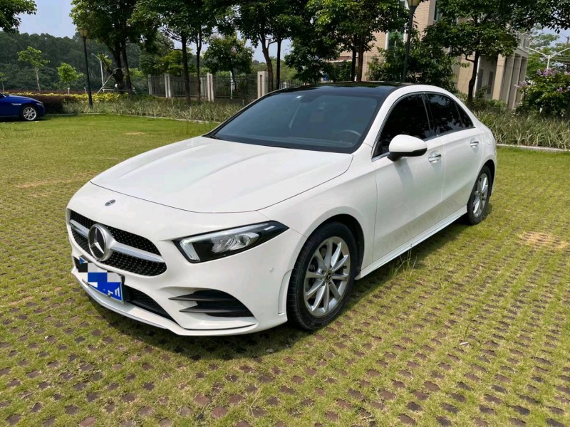 广州19年奔驰A5