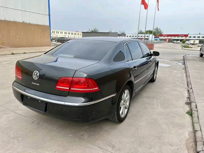 保定12年大众辉腾8