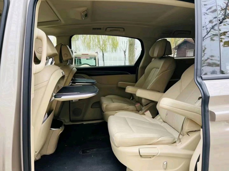 聊城21年别克GL84