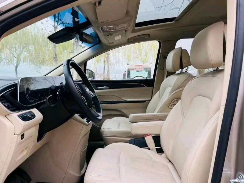 聊城21年别克GL85