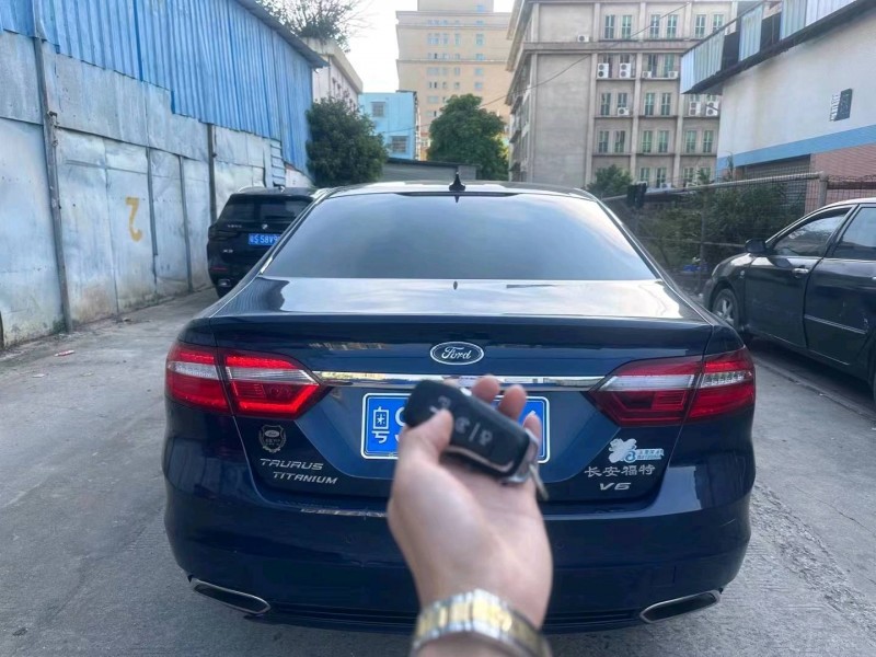 广州17年福特金牛座8