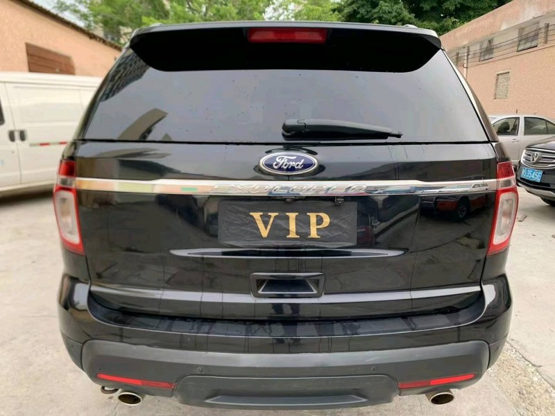 东莞15年福特探险者9