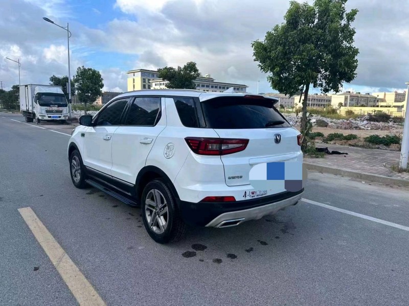 嘉興19年長安汽車CS555