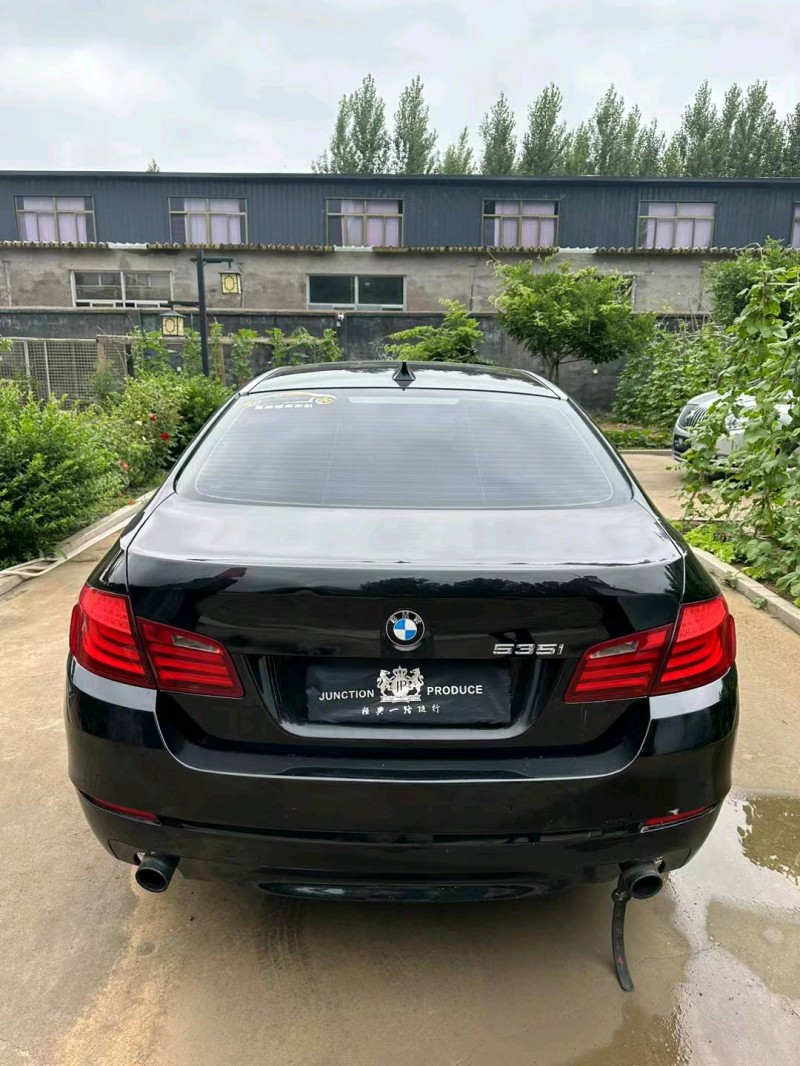 东营11年宝马5系9