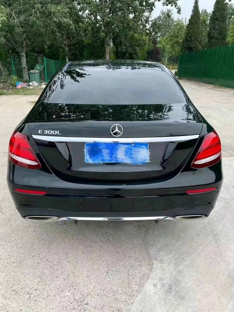 聊城18年奔驰E8