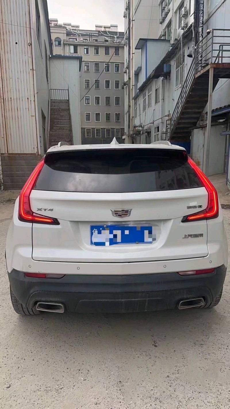 枣庄20年凯迪拉克XT43