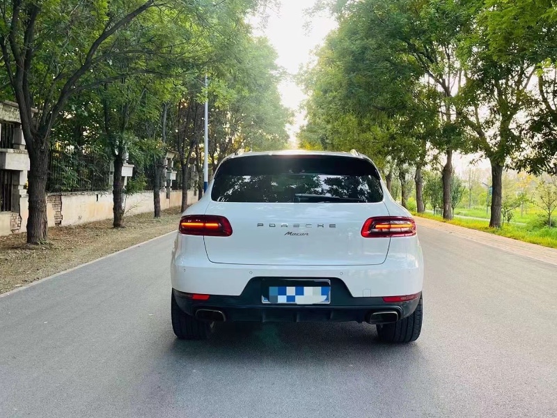 潍坊15年保时捷Macan5