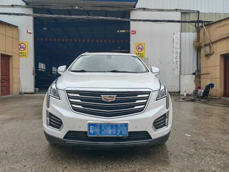 襄陽17年凱迪拉克XT51