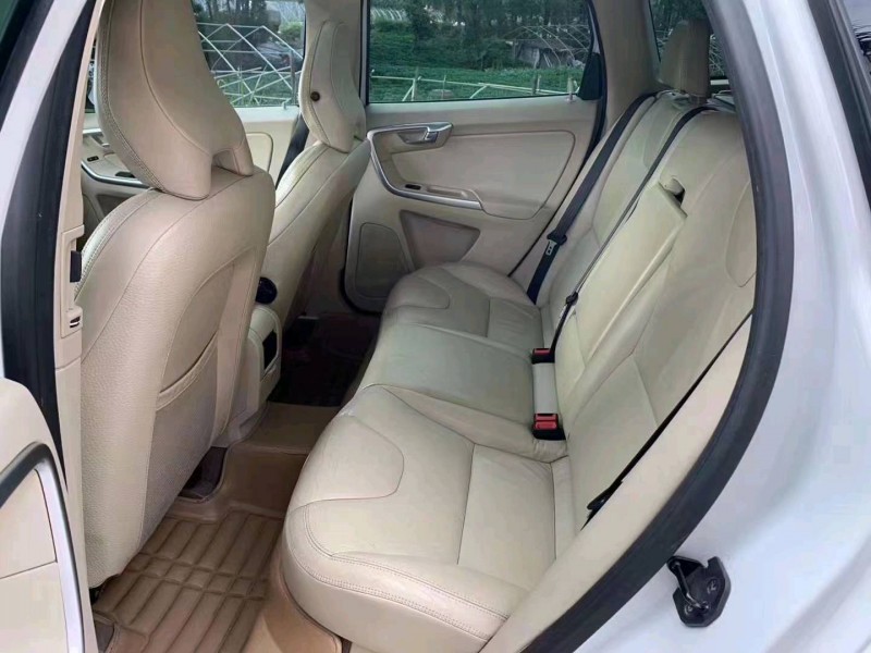 深圳12年沃尔沃XC604