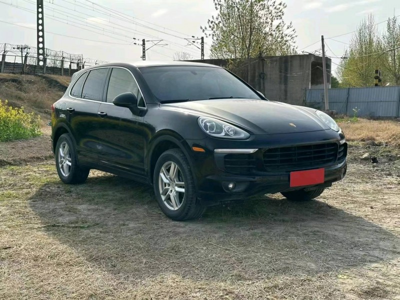 济南15年保时捷卡宴5