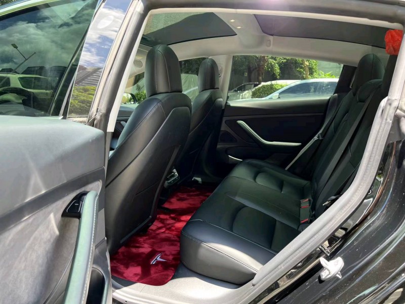 深圳20年特斯拉MODEL 35