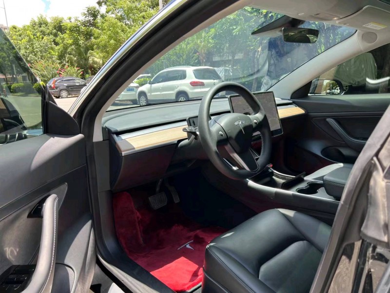 深圳20年特斯拉MODEL 36