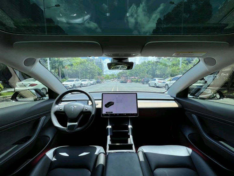 深圳20年特斯拉MODEL 37