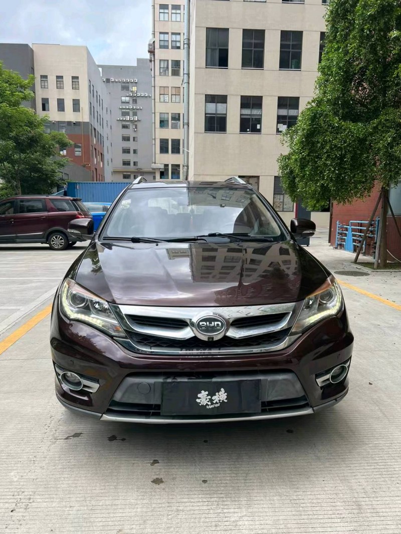 廣州16年比亞迪S71