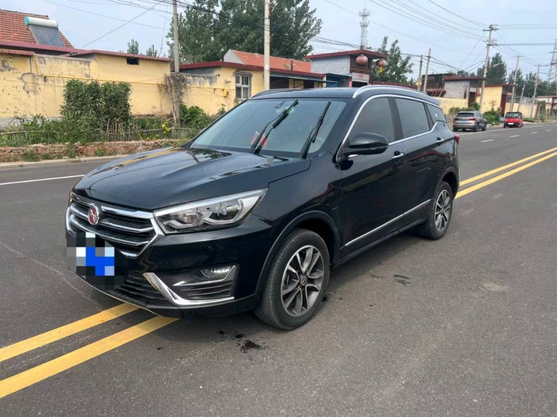 潍坊19年汉腾汽车X52