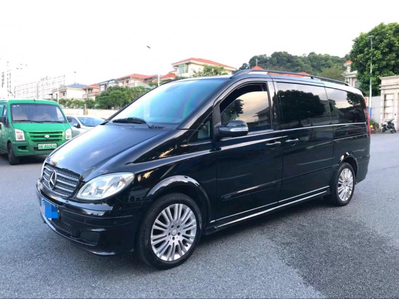 深圳11年奔驰唯雅诺3