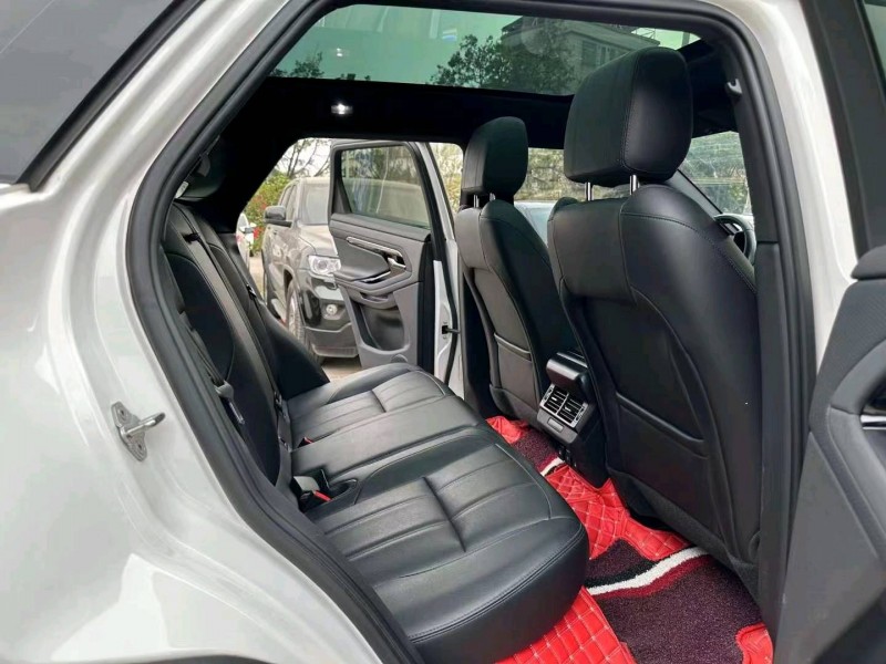 深圳20年路虎极光7