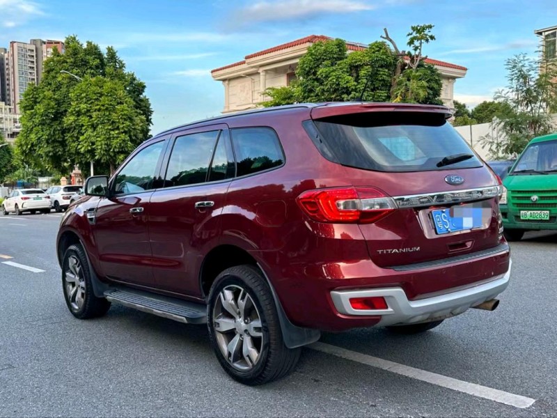 广州15年福特撼路者8