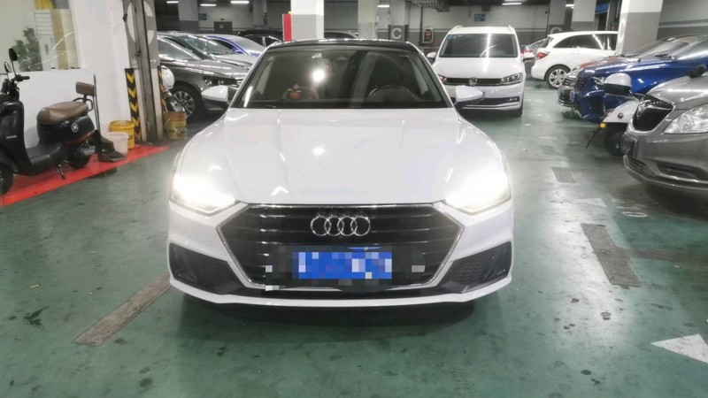 嘉兴22年奥迪A7L1