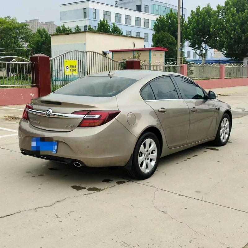 聊城14年别克君威8