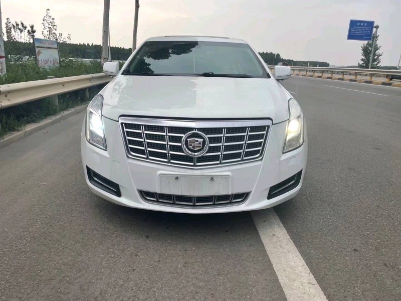 济宁15年凯迪拉克XTS1