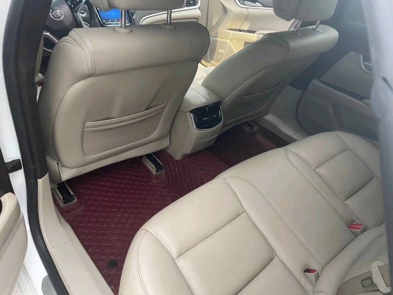 济宁15年凯迪拉克XTS4