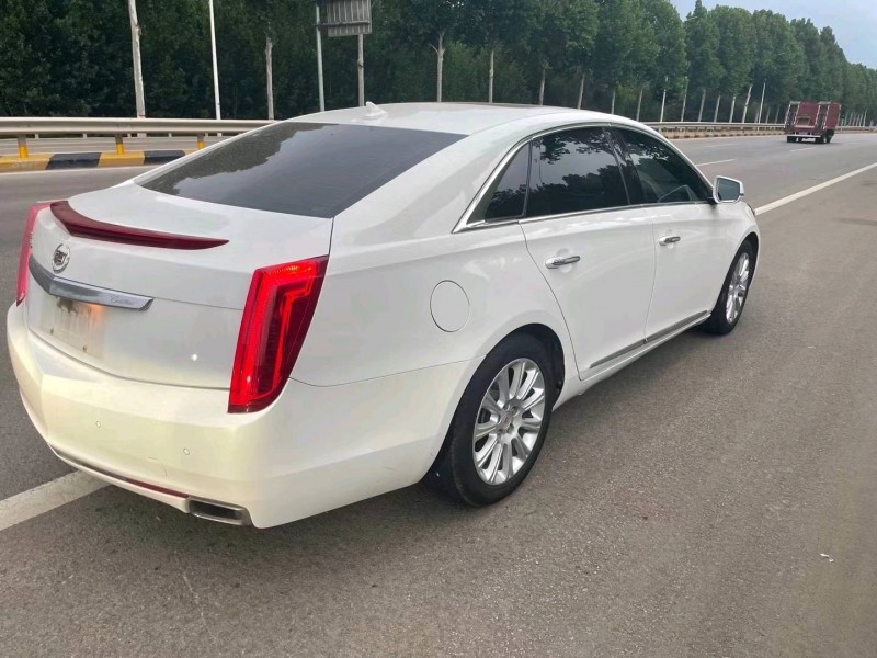济宁15年凯迪拉克XTS5