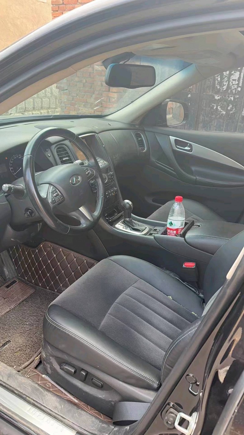 东营17年英菲尼迪QX502