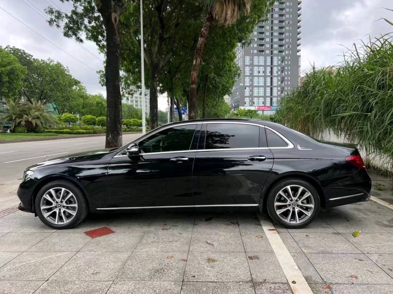 珠海20年奔驰E7
