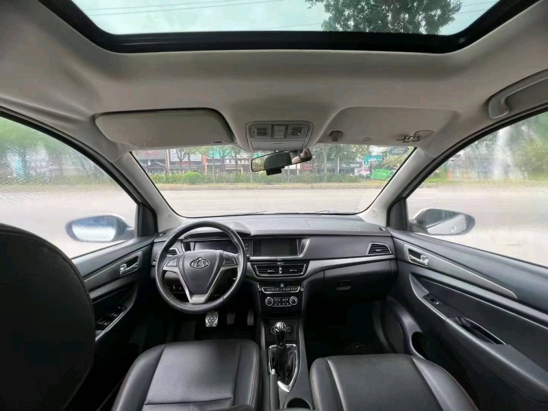 珠海17年長安汽車歐尚9