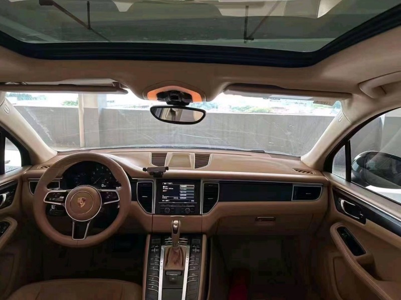 嘉兴15年保时捷Macan7