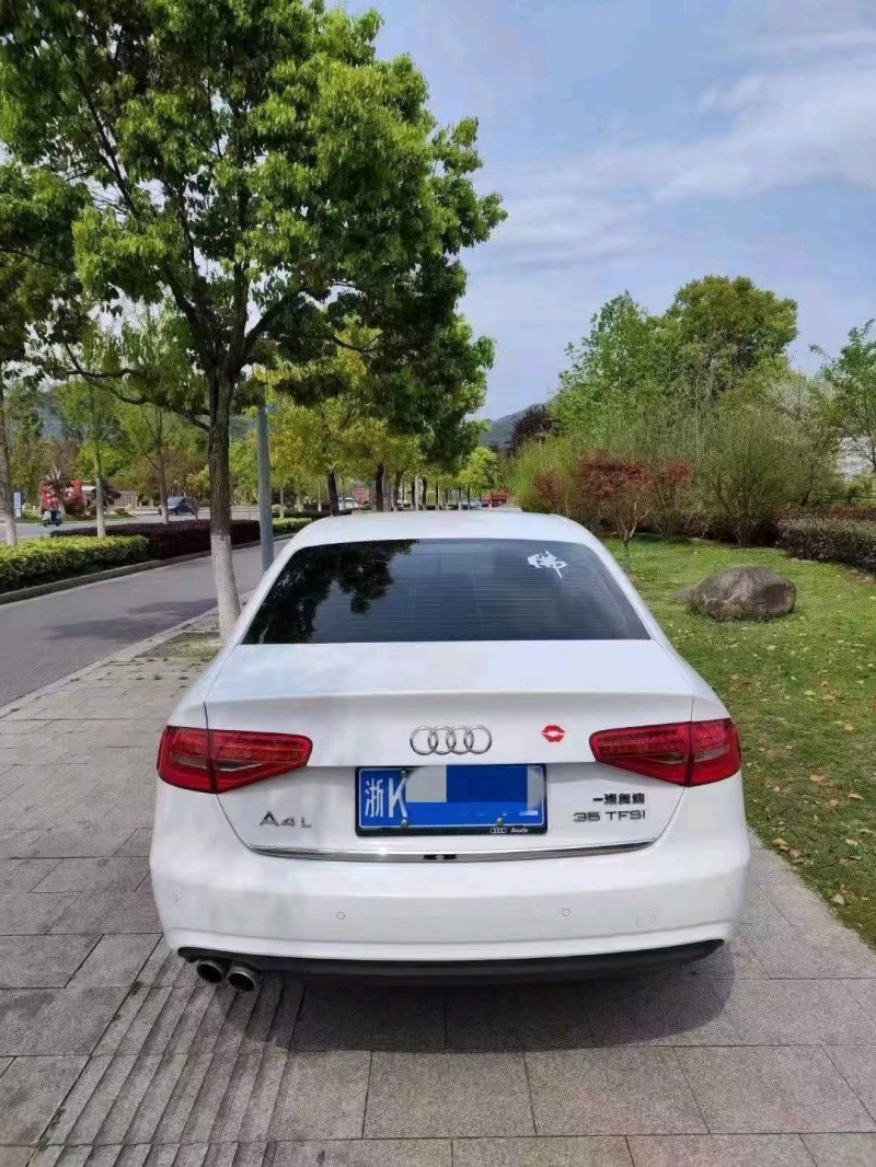 嘉兴16年奥迪A4L9