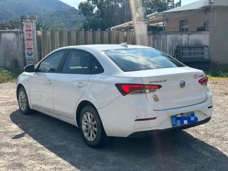 珠海19年别克英朗7