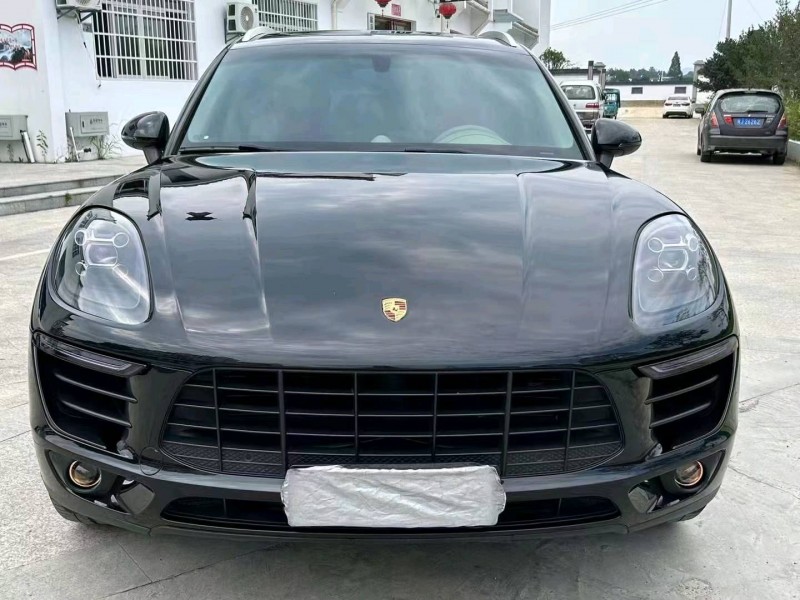 淮南15年保時捷Macan1