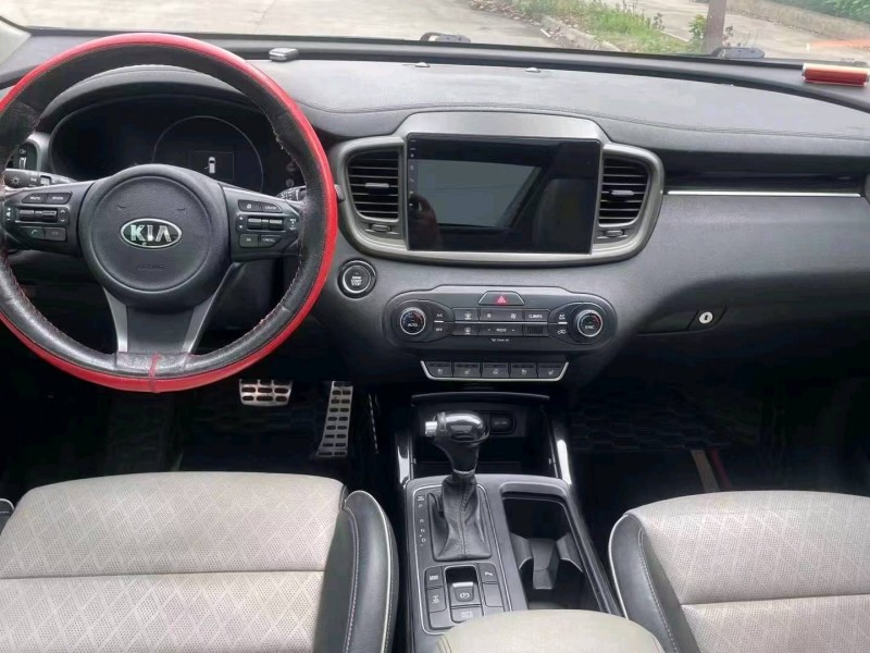 宜昌15年起亚索兰托7