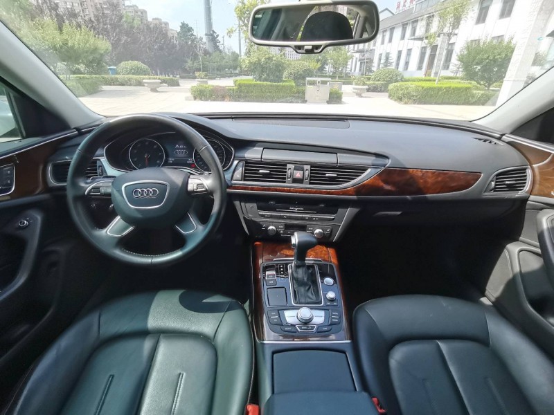 济宁15年奥迪A6L9