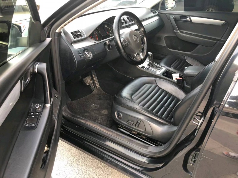 保定13年大众迈腾4