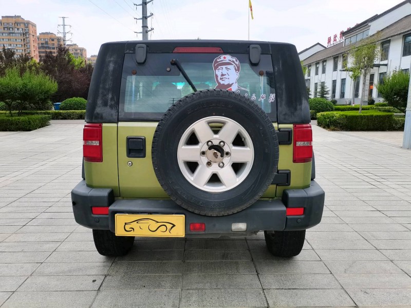 济宁14年北汽制造BJ402