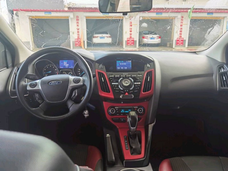 保定13年福特福克斯6