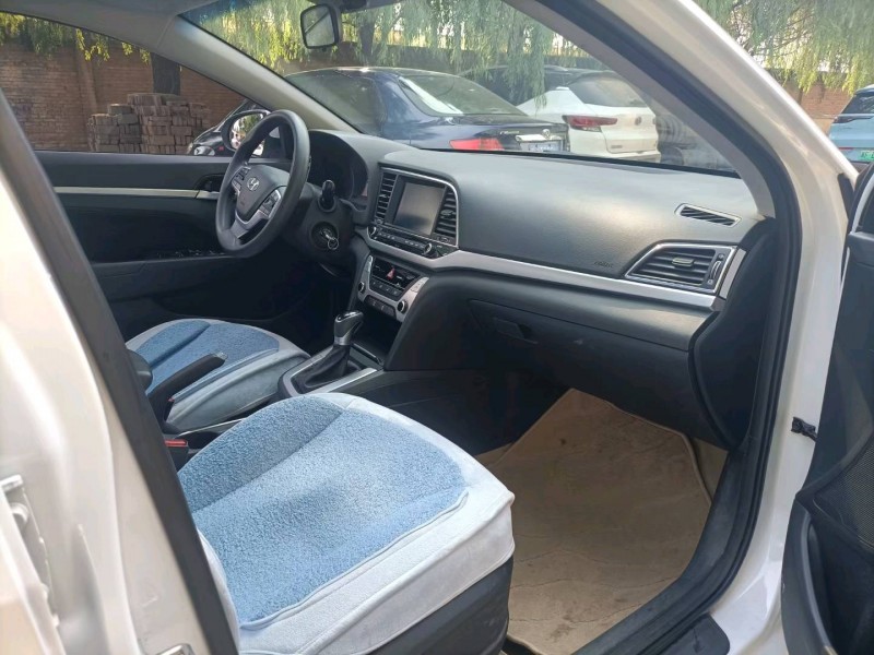 保定16年现代领动5