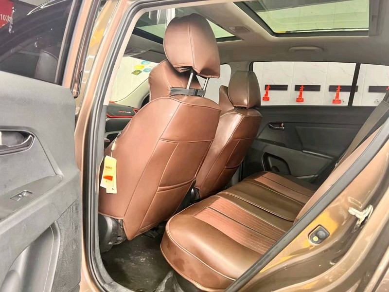 保定16年起亚智跑6