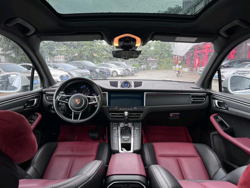 东莞19年保时捷Macan4