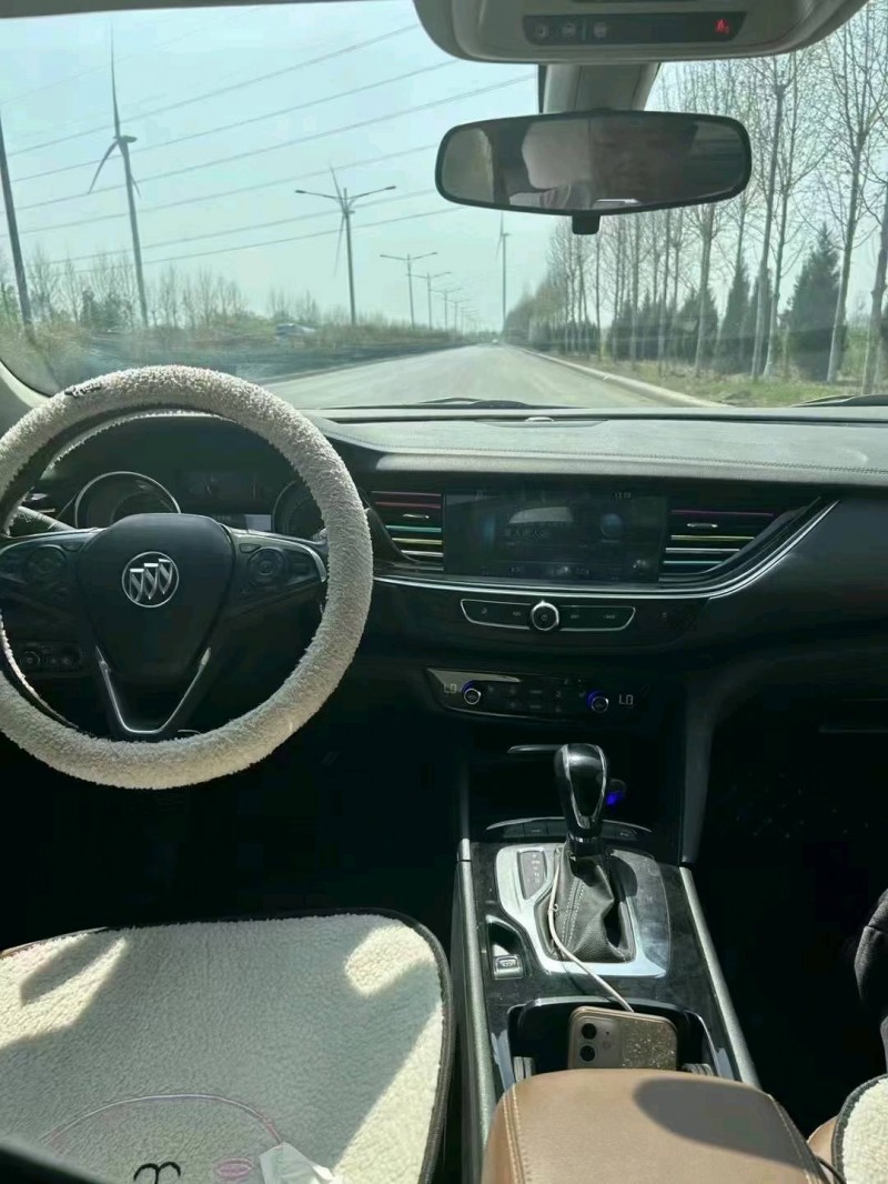 枣庄19年别克君威4