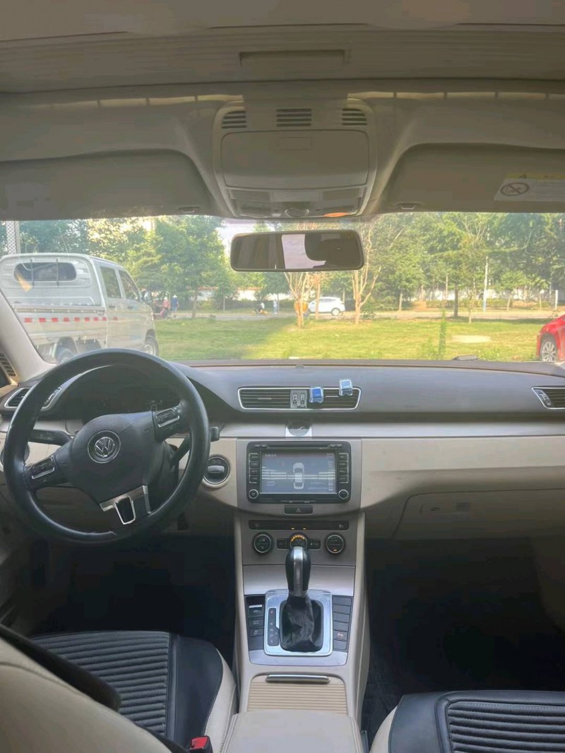 济南15年大众迈腾5