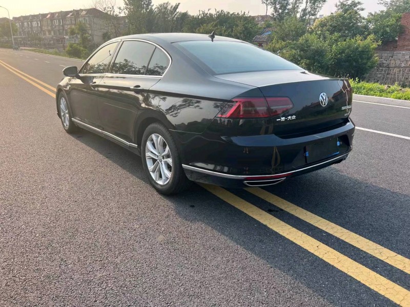 济南18年大众迈腾7