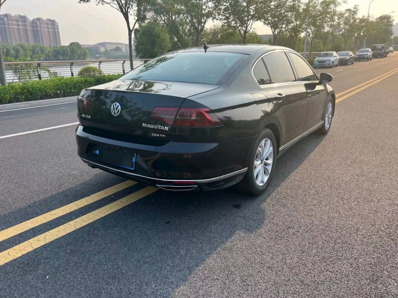 济南18年大众迈腾8