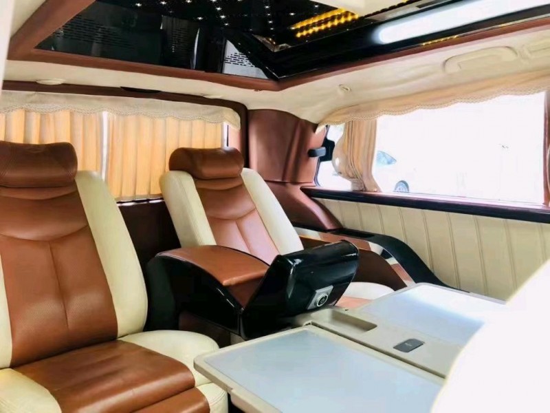 广州13年奔驰威霆5