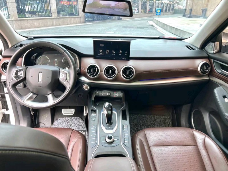 上海19年長城汽車WEY VV62