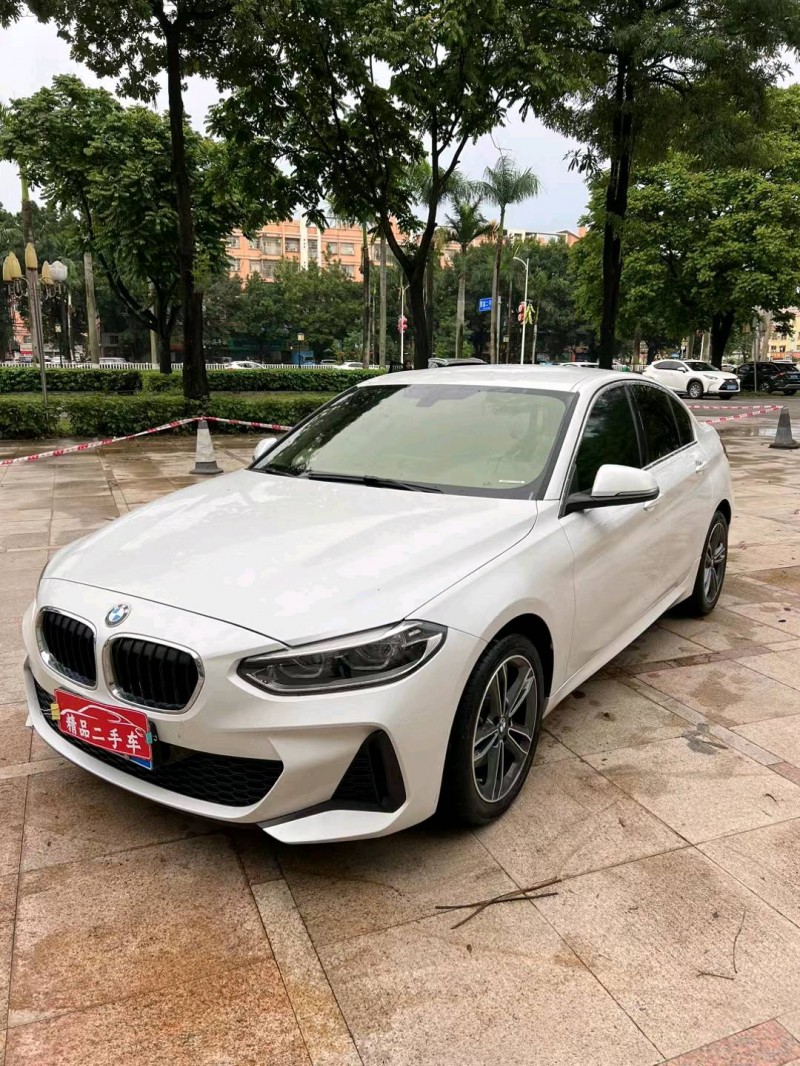 广州21年宝马1系3