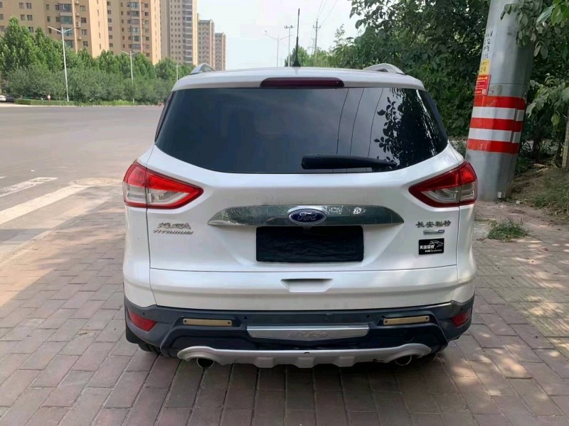 东营13年福特翼虎5